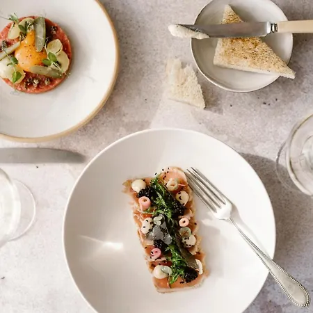 Отель Amadeus Restaurant & Boutique Вел