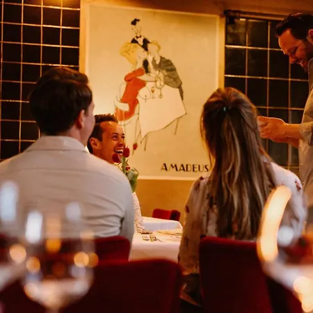 Отель Amadeus Restaurant & Boutique *