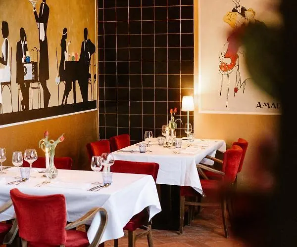 Amadeus Restaurant & Boutique Ξενοδοχείο